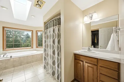 5121 Tall Oaks Drive Ringwood IL 60072
