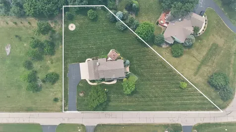 5121 Tall Oaks Drive Ringwood IL 60072