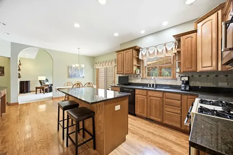 5121 Tall Oaks Drive Ringwood IL 60072