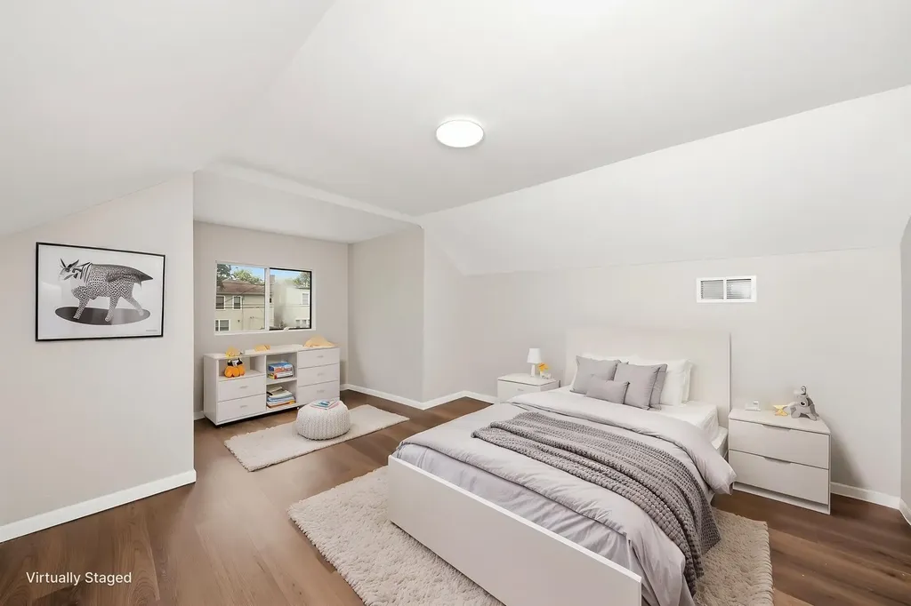 10742 South Prairie Avenue Chicago IL 60628
