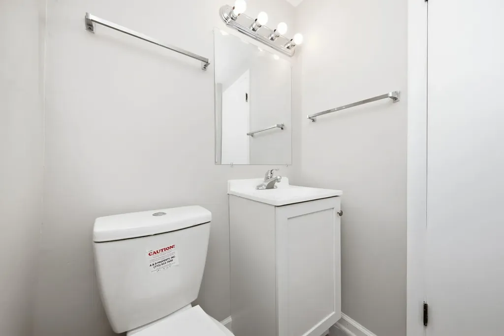 10742 South Prairie Avenue Chicago IL 60628