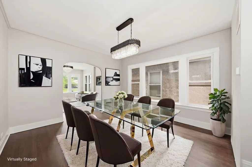 10742 South Prairie Avenue Chicago IL 60628