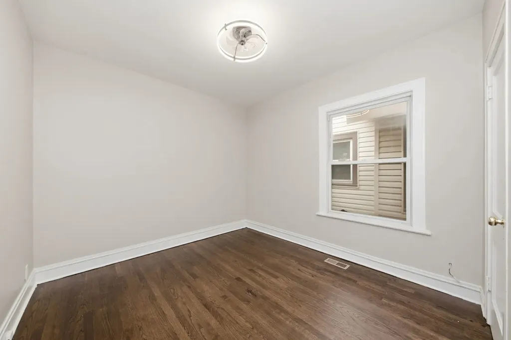 10742 South Prairie Avenue Chicago IL 60628