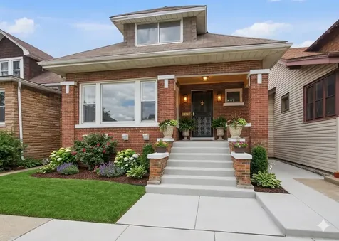 10742 South Prairie Avenue Chicago IL 60628