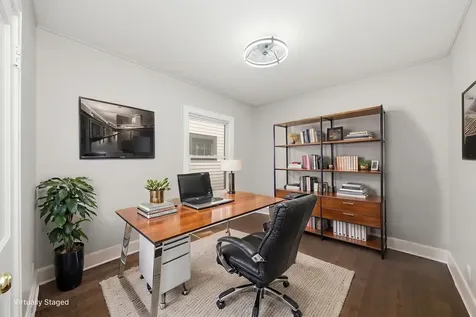 10742 South Prairie Avenue Chicago IL 60628