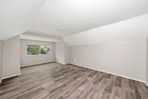 10742 South Prairie Avenue Chicago IL 60628