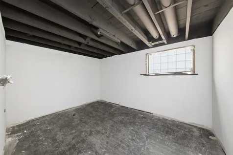 10742 South Prairie Avenue Chicago IL 60628