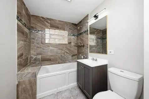 10742 South Prairie Avenue Chicago IL 60628