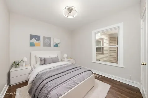 10742 South Prairie Avenue Chicago IL 60628