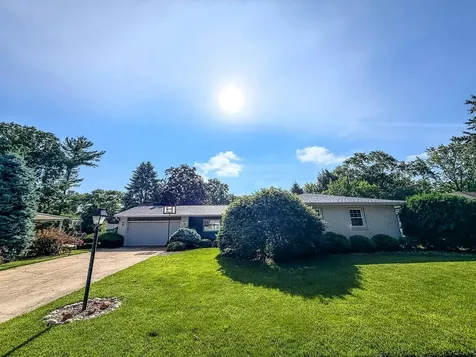 2112 Plymouth Drive Champaign IL 61821