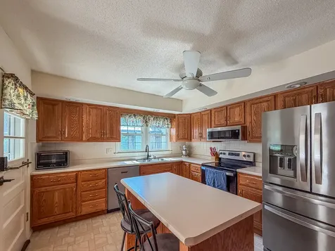 2112 Plymouth Drive Champaign IL 61821