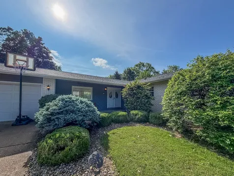 2112 Plymouth Drive Champaign IL 61821