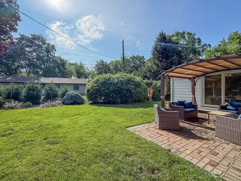 2112 Plymouth Drive Champaign IL 61821