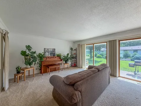 2112 Plymouth Drive Champaign IL 61821