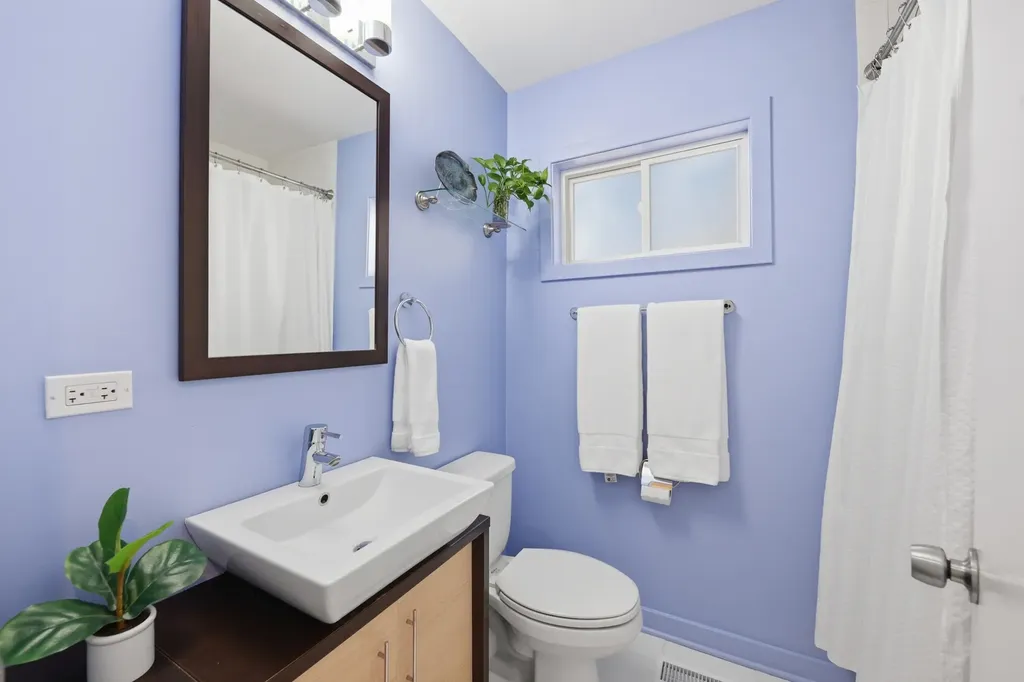 1429 West Huron Street Chicago IL 60642