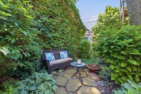 1429 West Huron Street Chicago IL 60642