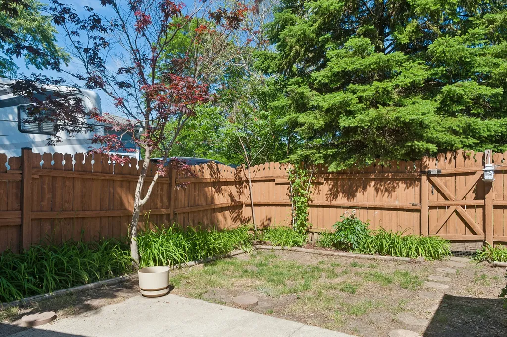 2900 Grouse Lane Rolling Meadows IL 60008