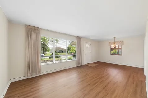 2900 Grouse Lane Rolling Meadows IL 60008