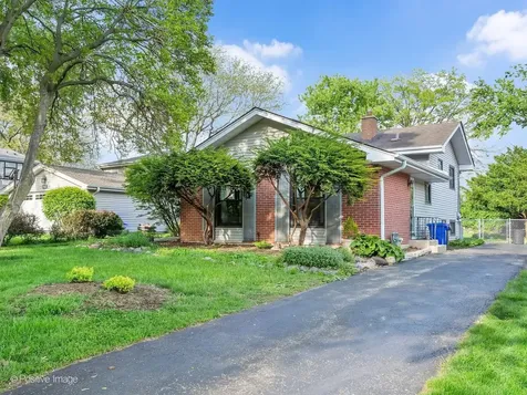 229 South Milton Avenue Glen Ellyn IL 60137