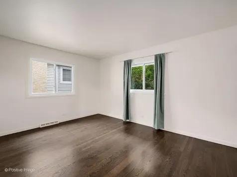 229 South Milton Avenue Glen Ellyn IL 60137