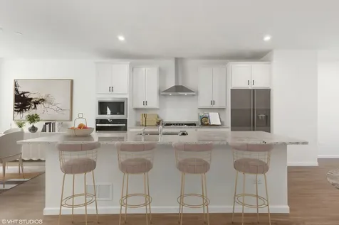 137 Yorktown Court Libertyville IL 60048