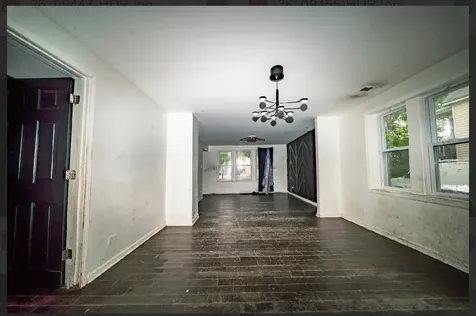 8942 South Baltimore Avenue Chicago IL 60617