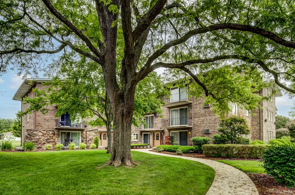 9024 West 140th Street Orland Park IL 60462