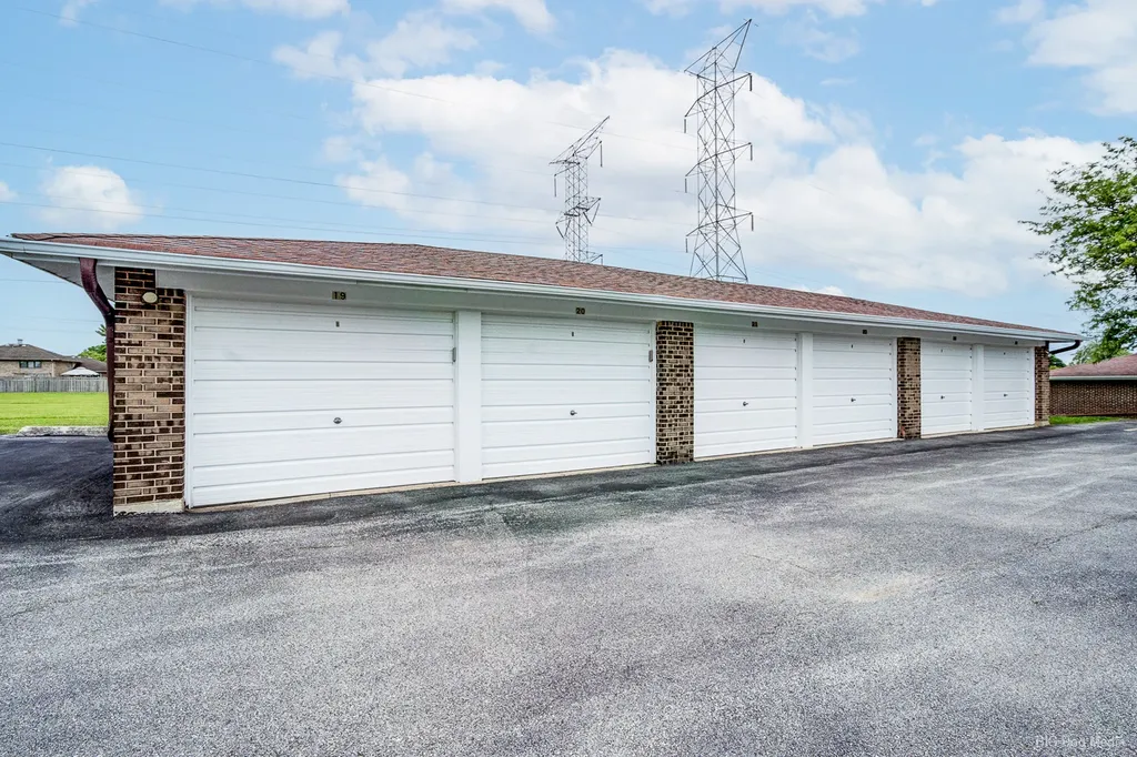 9024 West 140th Street Orland Park IL 60462