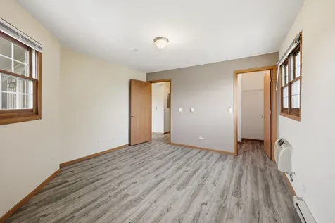 330 Leah Lane Woodstock IL 60098