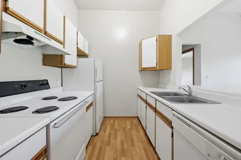 330 Leah Lane Woodstock IL 60098