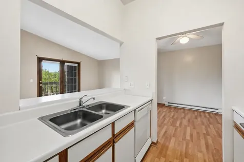 330 Leah Lane Woodstock IL 60098