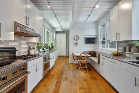 151 Maple Avenue Highland Park IL 60035
