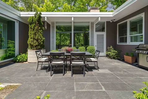 151 Maple Avenue Highland Park IL 60035
