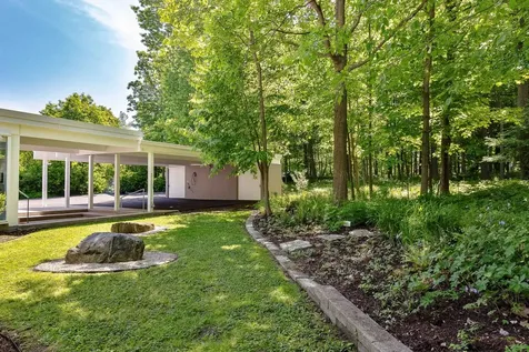 151 Maple Avenue Highland Park IL 60035
