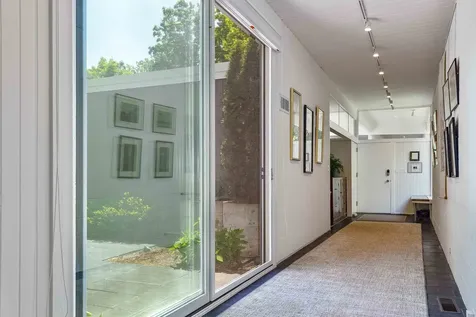 151 Maple Avenue Highland Park IL 60035