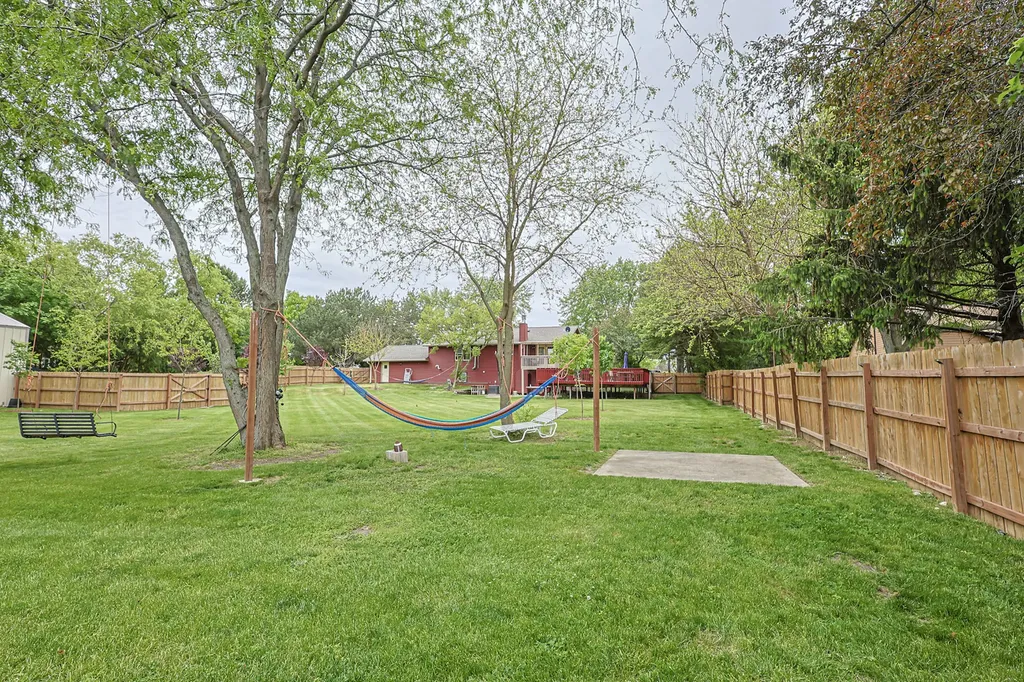 9012 Swanson Road Lake In The Hills IL 60156