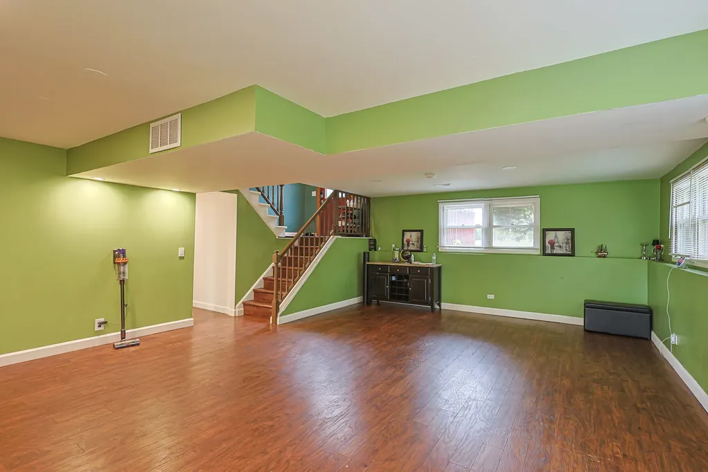 9012 Swanson Road Lake In The Hills IL 60156