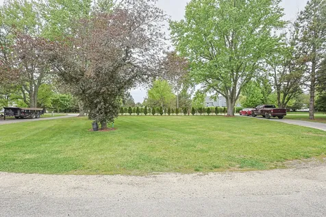 9012 Swanson Road Lake In The Hills IL 60156