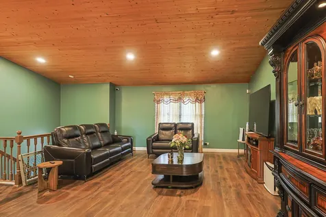 9012 Swanson Road Lake In The Hills IL 60156