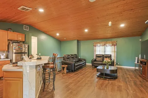 9012 Swanson Road Lake In The Hills IL 60156