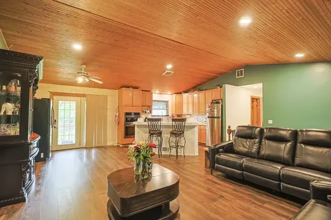 9012 Swanson Road Lake In The Hills IL 60156