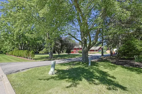 9012 Swanson Road Lake In The Hills IL 60156