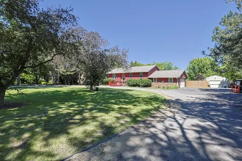 9012 Swanson Road Lake In The Hills IL 60156