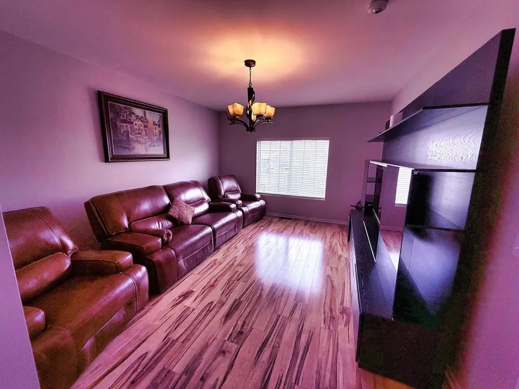 111 Enclave Circle Bolingbrook IL 60440
