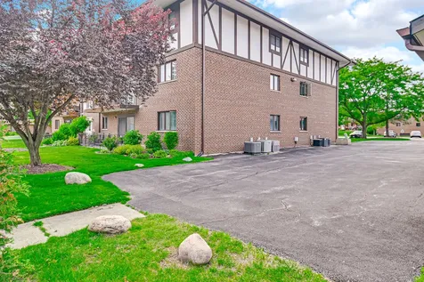 11015 South Theresa Circle Palos Hills IL 60465