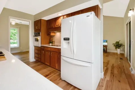 104 South Williamsburg Drive Bloomington IL 61704