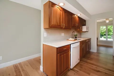 104 South Williamsburg Drive Bloomington IL 61704