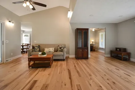 104 South Williamsburg Drive Bloomington IL 61704