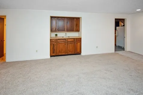 104 South Williamsburg Drive Bloomington IL 61704