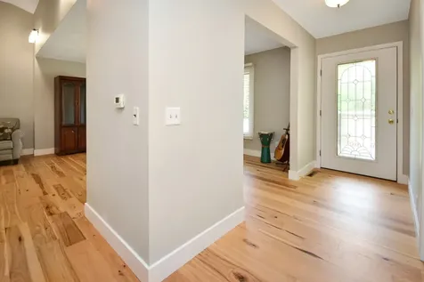 104 South Williamsburg Drive Bloomington IL 61704